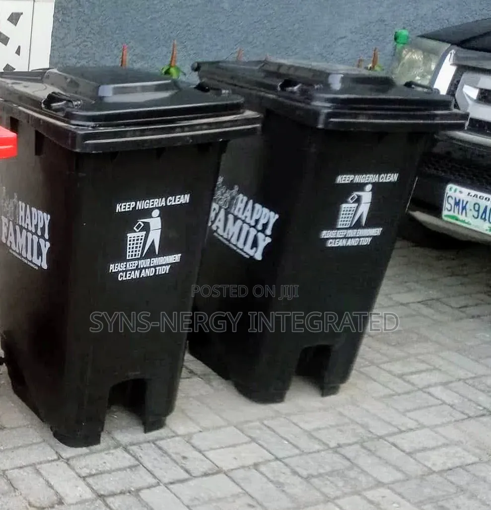 Classic 240l Waste Bin With Tyres