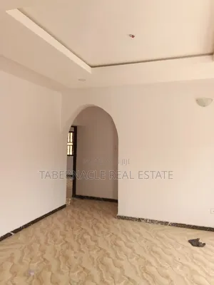 2bdrm Apartment in Fakoyabi, Ebute for rent