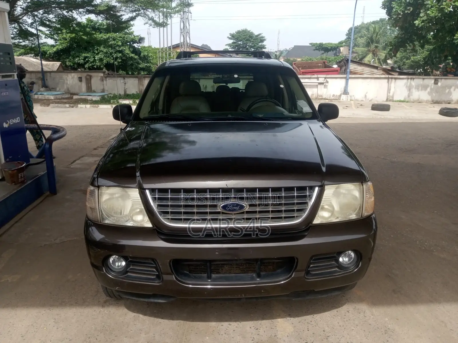 Ford Explorer 2005 Gray