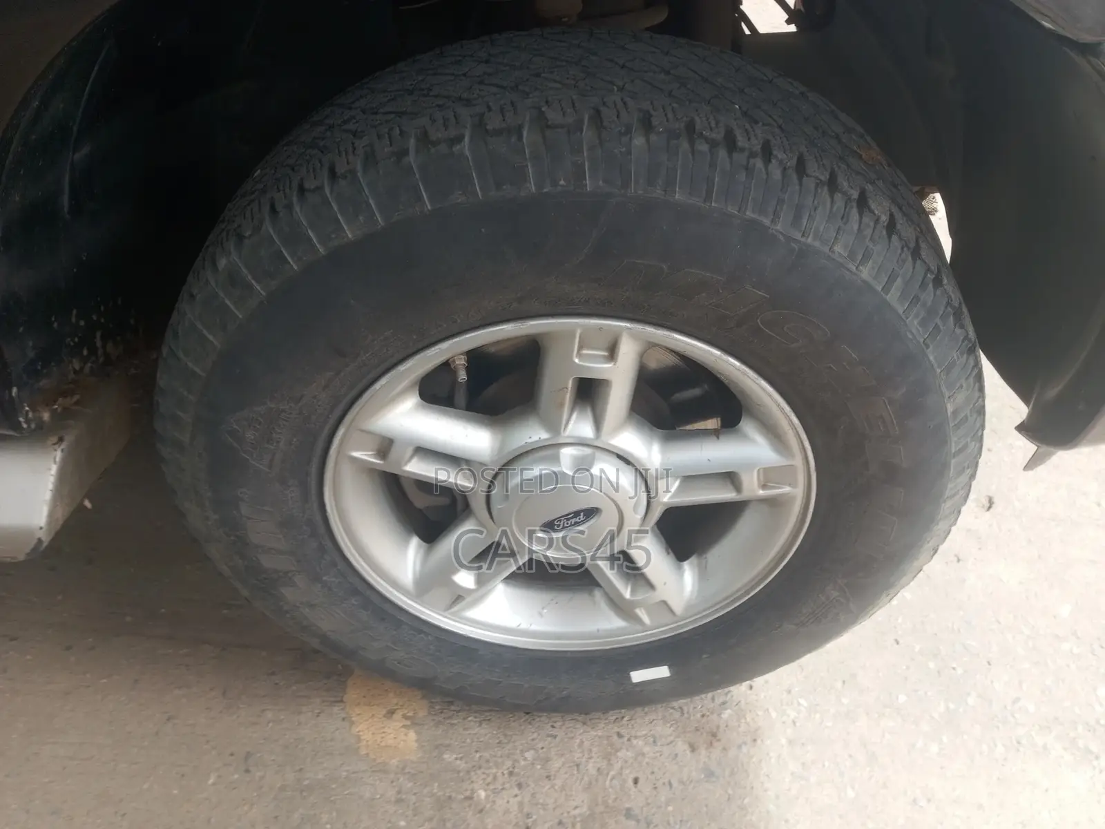 Ford Explorer 2005 Gray