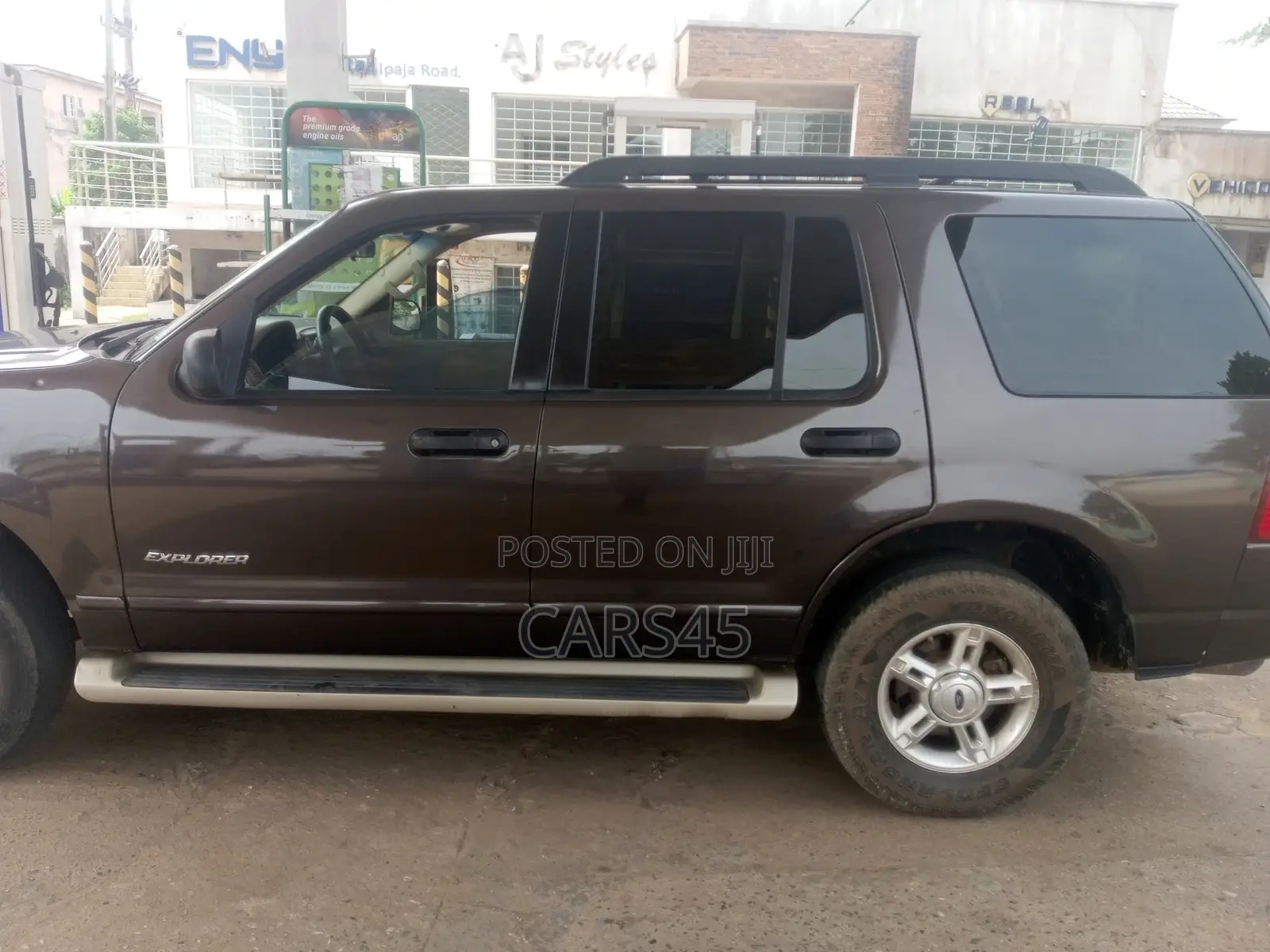 Ford Explorer 2005 Gray