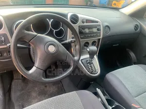 Toyota Matrix Hatchback AWD (1.8L 4cyl 4A) 2005 Gray