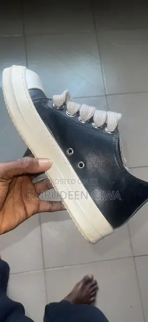 Rick Owens DRKSHDW Low-Top Sneaker – Jumbo Laces