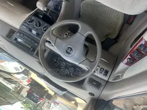 Toyota Corolla LE 2004 Gray
