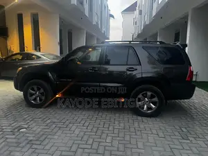 Toyota 4-Runner Limited V8 2008 Gray