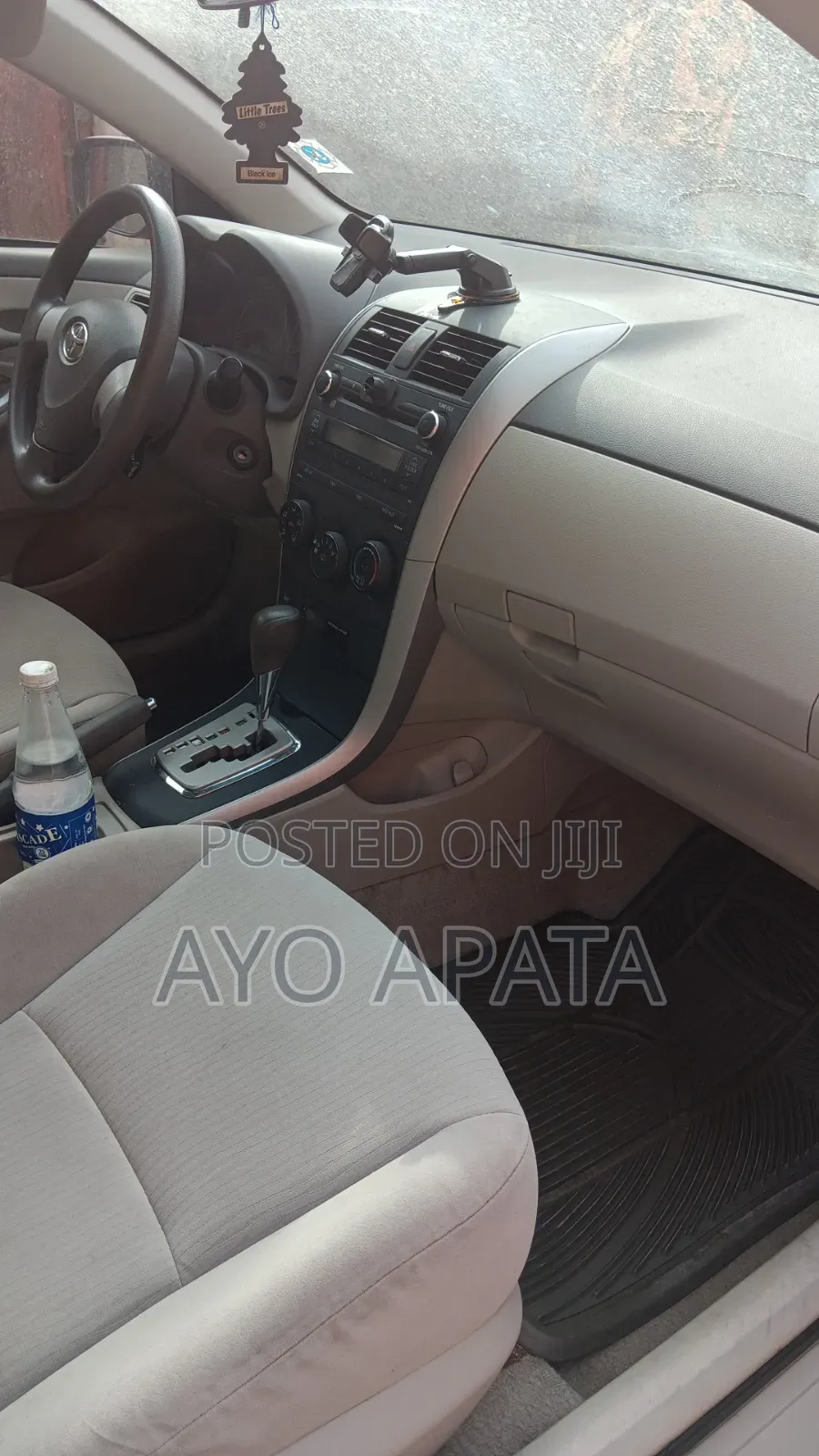 Toyota Corolla 2011 Red