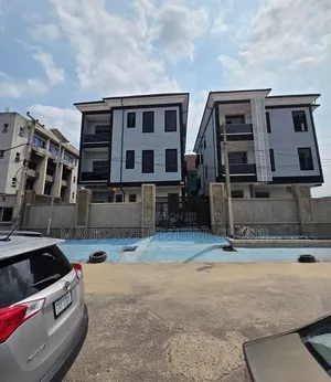 3bdrm Apartment in Opebi Ikeja for sale