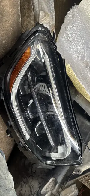 Headlights for Glc300 W253 2020/21 Model Eagle Eye 