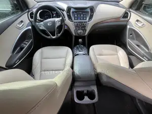Hyundai Santa Fe SE Ultimate FWD 2018 Brown