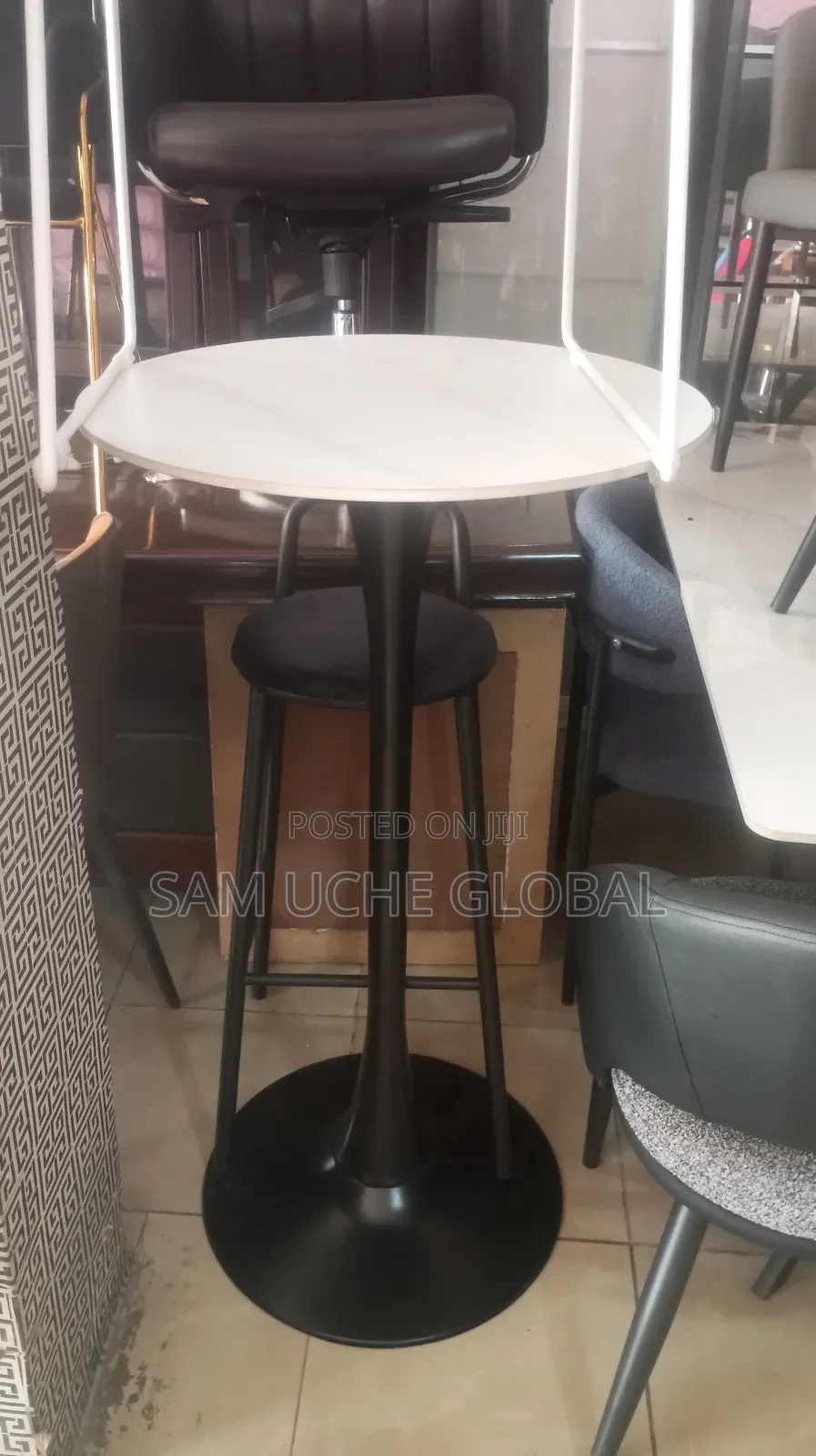 Barstool Table