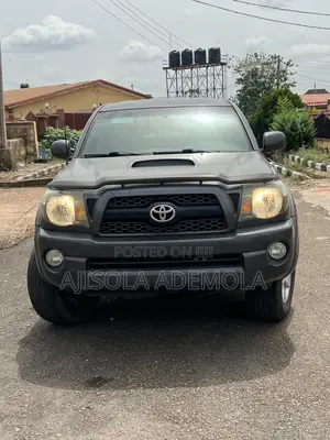 Toyota Tacoma Double Cab V6 Automatic 2011 Gray