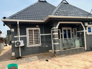 3bdrm Bungalow in Ipaja / Ipaja for sale