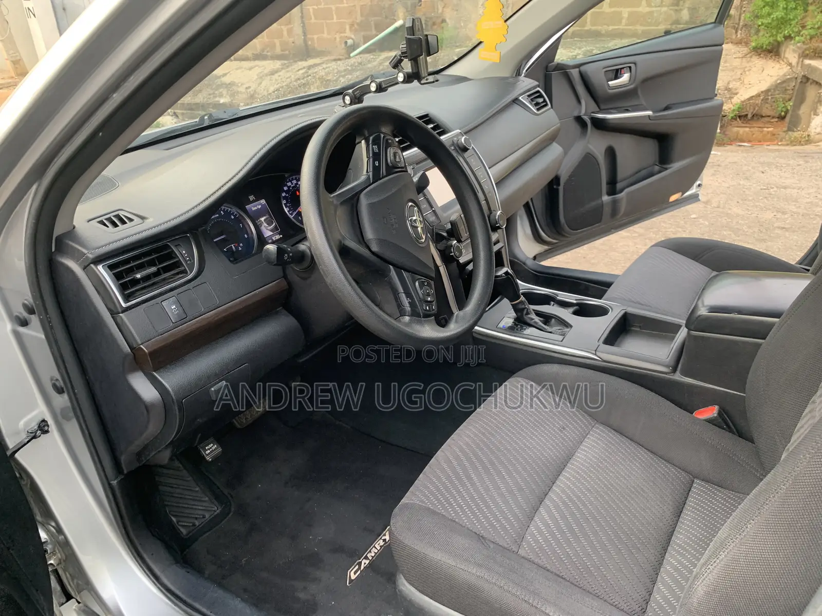 Toyota Camry 2017 Silver