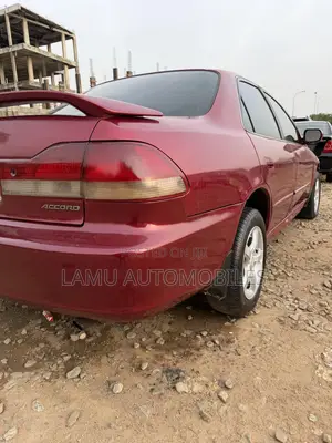 Honda Accord 2001 Red