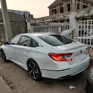 Honda Accord Sport 2018 White