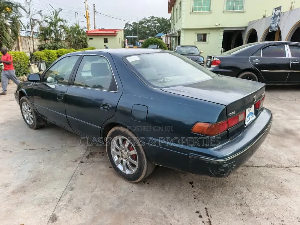 Toyota Camry Automatic 1999 Green