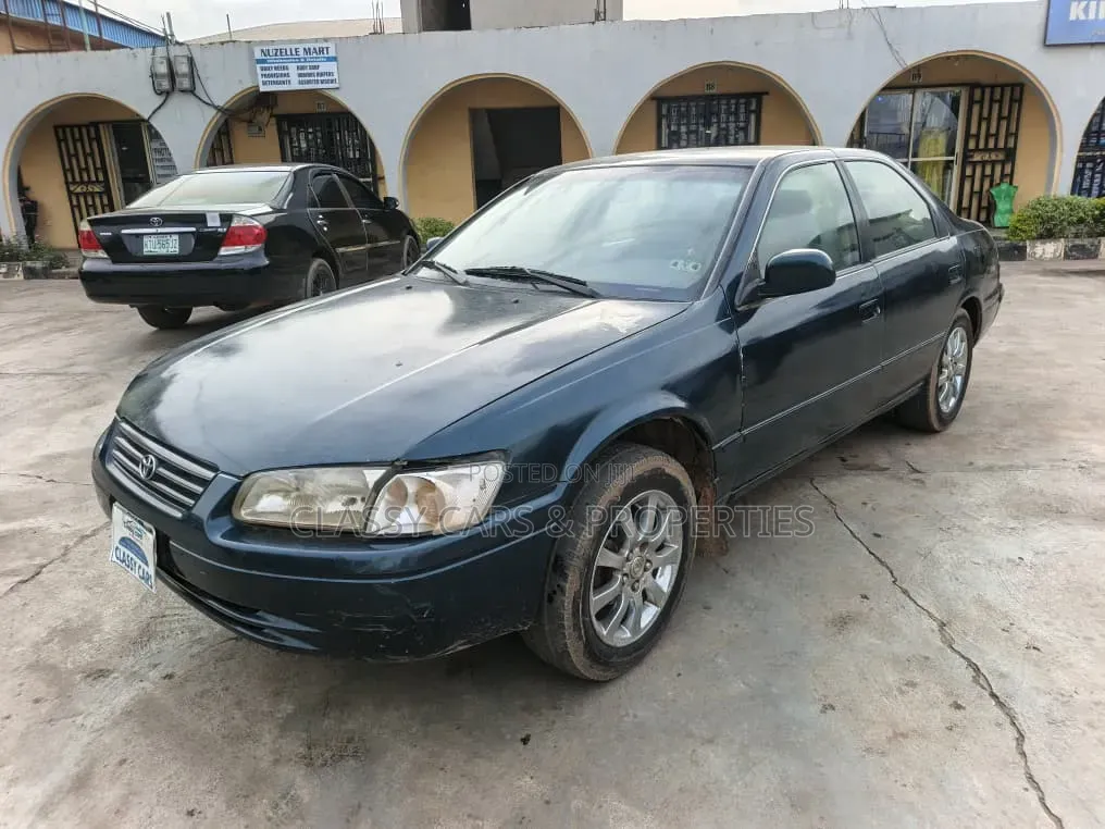 Toyota Camry Automatic 1999 Green