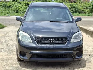 Toyota Matrix XR Hatchback FWD (1.8L 4cyl 4A) 2005 Black