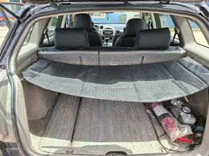 Toyota Matrix XR Hatchback FWD (1.8L 4cyl 4A) 2005 Black