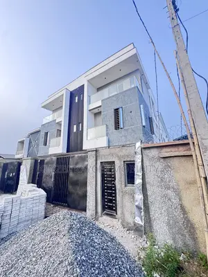 4bdrm Duplex in Ogudu for sale