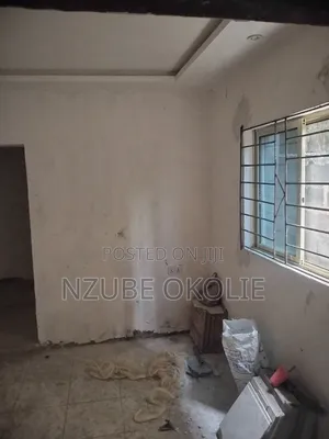 1bdrm Apartment in Zuby Real Estate, Bariga / Shomolu for rent