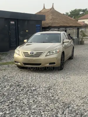 Toyota Camry LE 4dr Sedan (2.4L 4cyl 5A) 2008 Gold