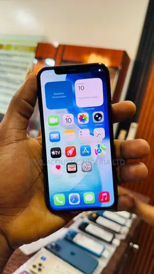 Apple iPhone XR 128 GB White