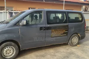 Hyundai H1 2013 Grey