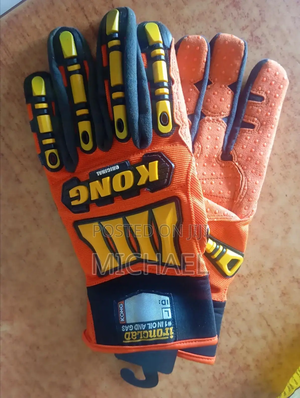 Kong Gloves