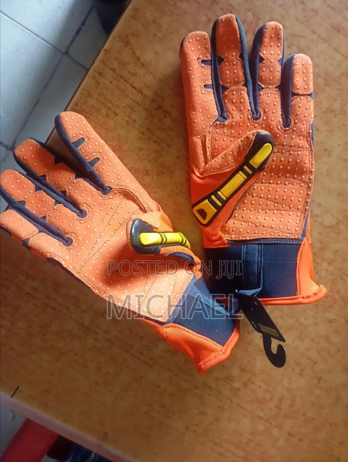 Kong Gloves