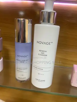 Novage+ Refresh Gel Cleanser(Oriflame)