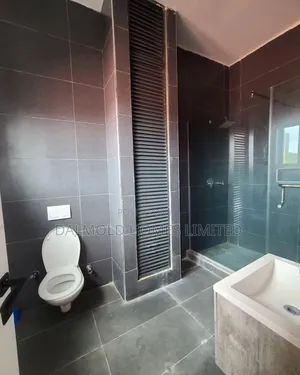 3bdrm Apartment in Vi, Adeola Odeku for rent