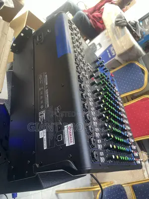 Yamaha Mg16xu 16 Channel Mixer