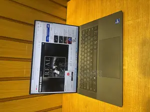 Laptop Dell Precision 5560 32GB Intel Core i7 SSD 512GB