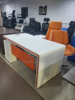 Imported Standard Office Table With Extention