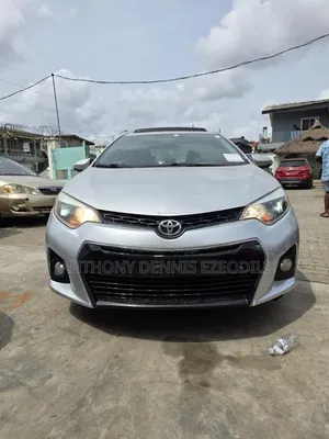 Toyota Corolla S Premium 4dr Sedan (1.8L 4cyl CVT) 2015 Silver