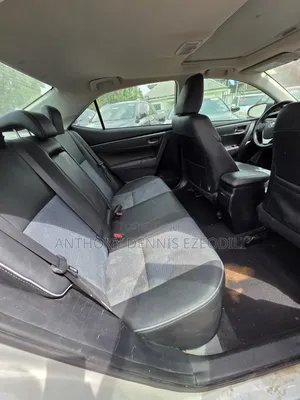 Toyota Corolla S Premium 4dr Sedan (1.8L 4cyl CVT) 2015 Silver