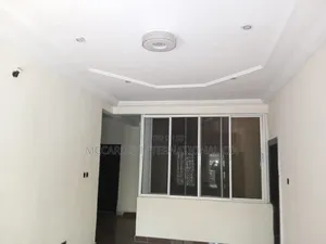 2bdrm Apartment in Inside An Estate At for rent