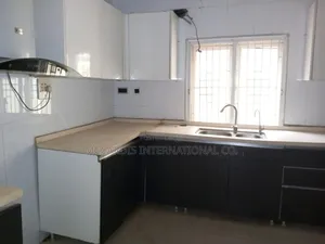 2bdrm Apartment in Inside An Estate At for rent