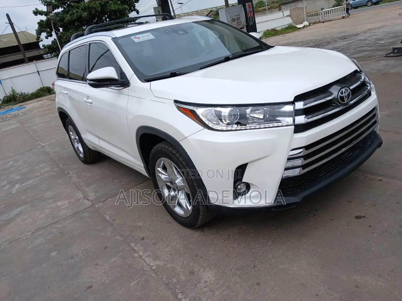 Toyota Highlander Limited 2019 White