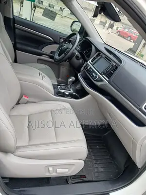 Toyota Highlander Limited 2019 White