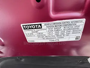 Toyota Highlander Platinum AWD 2024 Red