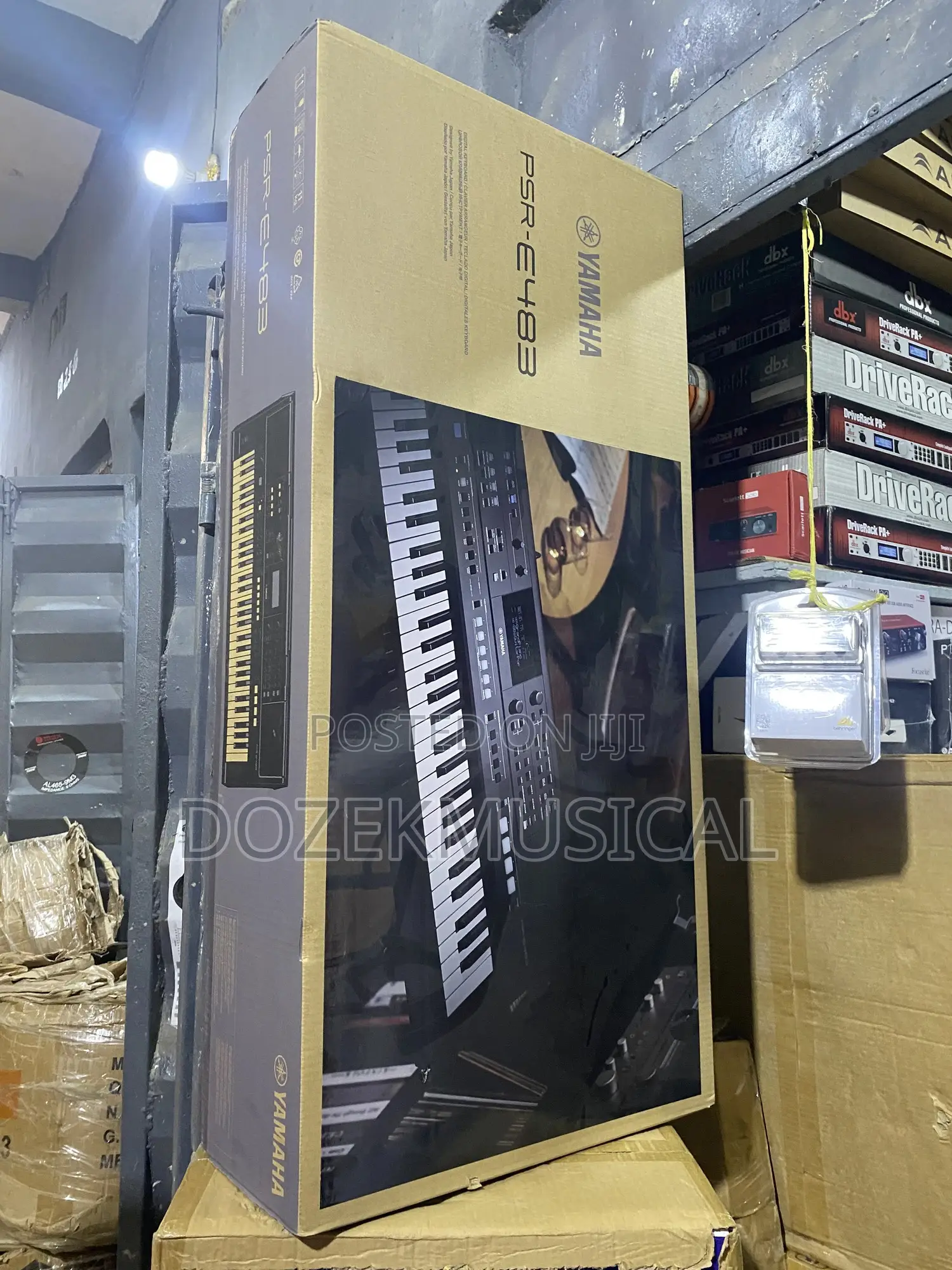 Yamaha PSR E483 Keyboard