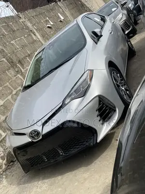 Toyota Corolla 2017 Silver