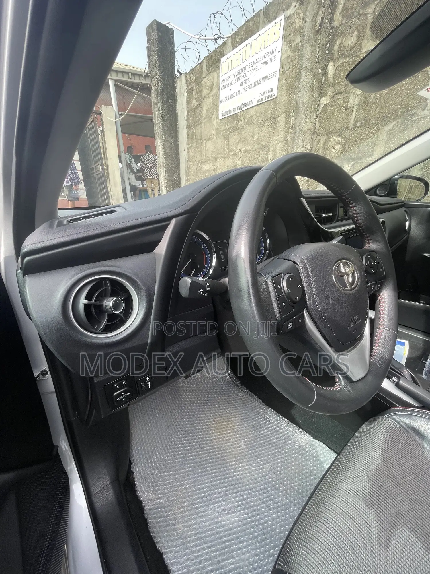 Toyota Corolla 2017 Silver