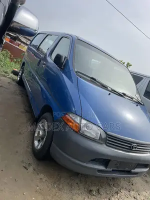 Toyota HiAce 2004 Blue