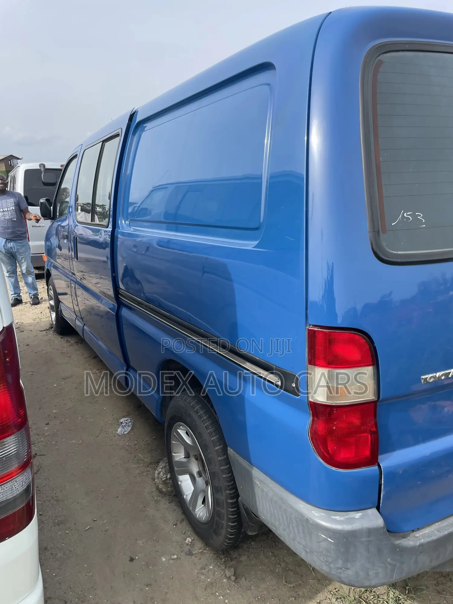 Toyota HiAce 2004 Blue