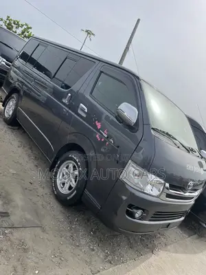 Toyota HiAce 2010 Black