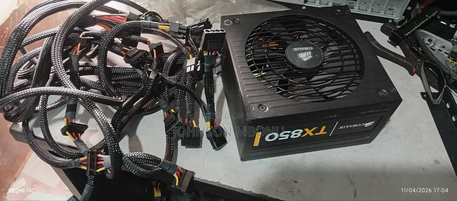 Corsair Tx 850 Watts.