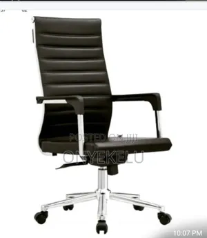 Straight Back Swivel Chair